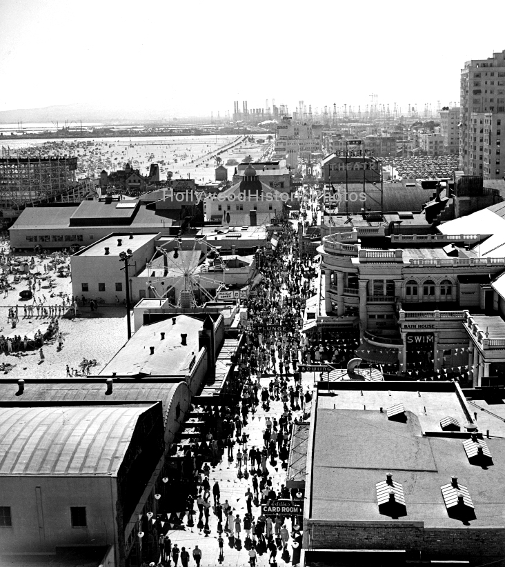 Long Beach 1936 The Pike.jpg